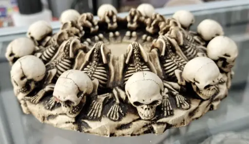 CENDRIER PETITES TETES DE MORT